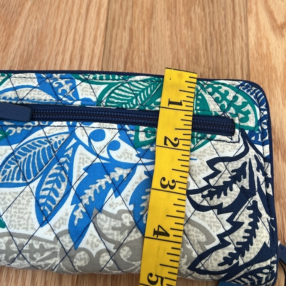New! Vera Bradley turn lock zippered wallet. - Picture 6 of 6